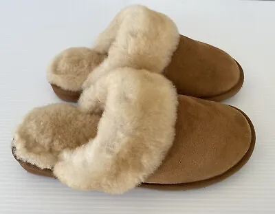 Cabela's Women’s 11M Suede Leather Shearling Scuff Fur Lined House Slippers EUC • $24.99