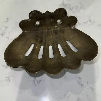 Vintage ANTIQUE BATHROOM HARDWARE SOLID BRASS CLAM SHELL SOAP DISH BEACHY • $17.99