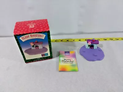 Vtg 1999 Hallmark Merry Miniatures ~ Piglet ~ First Of Four Figurines Ships FREE • $6