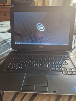 £28 • Buy DELL LATITUDE E5430 14 Inch 4gb Ram 240gb Ssd OS Linux Mint See Info &photo 