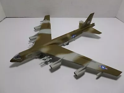 Pro Built  1/144 Monogram B-52 Stratafortress 16 Inch Wingspan • $45