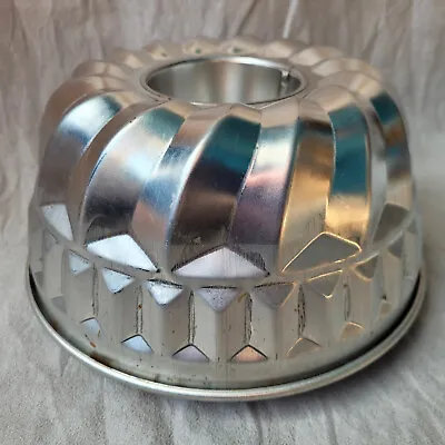 Vintage Kaiser Bundt Pan Metal Mold Made In West Germany 9” X 4.5” • $24.99