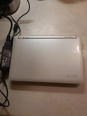 £50 • Buy Acer Aspire One Series ZG5 10.1  Screen, Intel Atom Processor N270, 512 Ram