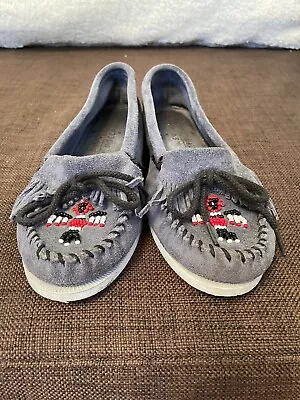 Minnetonka Womens Thunderbird Moccasins Fits Size 7.5 8 Blue Hard Sole Beaded • $20