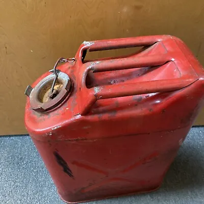 Vintage 1979 U.s.m.c. Military Jerry Can Gas 5 Gallon Red • $75