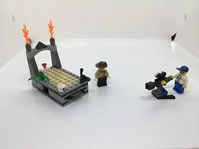 £9.99 • Buy Vintage LEGO Studios 1355 Temple Of Gloom With 2 Minifigures- COMPLETE