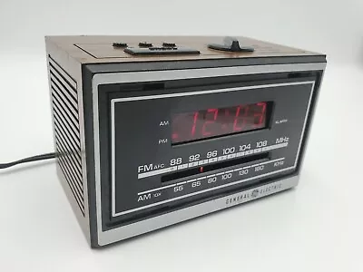 GE General Electric Digital Alarm Clock AM/FM Radio Vintage Wood Grain #7-4620A  • $25.99