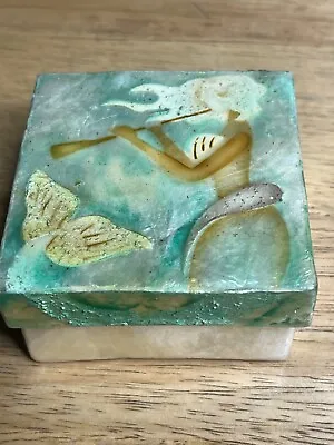 Mermaid Playing Horn Trinket Stash Box Capiz Window Pane Oyster Shell 3  X 3  • $8.98