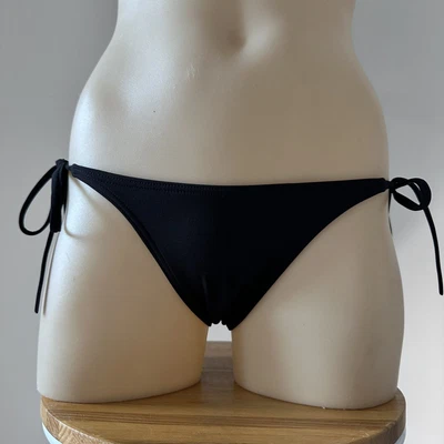 $19.95 • Buy Tigerlily BNWT Bikini Bottom Size 6 Black Side Tie “Oui Tie Side Mira”