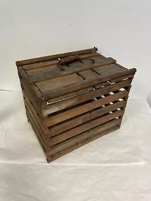 Vintage Primitive Farmhouse Wooden Egg Crate Carrier Farm Barn W/removeable Lid • $58