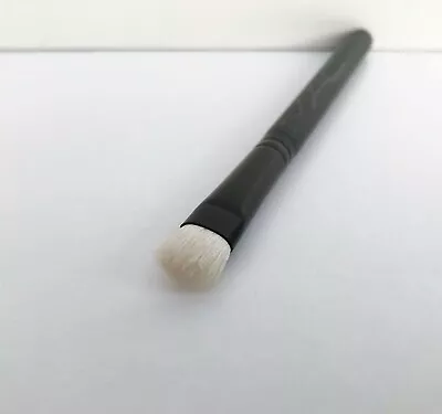 £12.97 • Buy 1x MAC 239SE Eye Shader Brush, Medium Size, Brand New! 