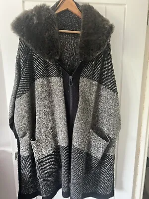 £10 • Buy Zara Knit Winter Cape - Medium - Fake Fur Trim Hood - Zip Front - Huge Pockets 