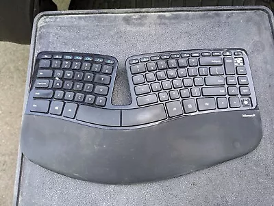 GENUINE Microsoft Sculpt Ergonomic Wireless Keyboard 1559 ( No Receiver )  • $7