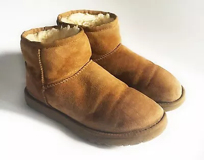 UGG Classic Boot Women's Boots - Size UK 6.5 EU 39 - Brown - Excellent Condition • £35