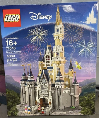 $390 • Buy LEGO Disney 71040 Disney Castle NEW Sealed RETIRED Disneyland Disneyworld