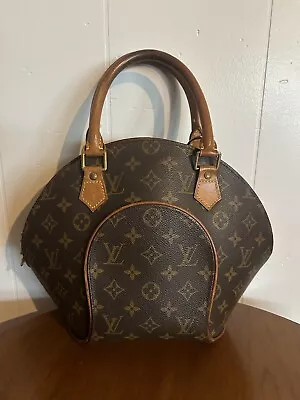 Louis Vuitton Vintage Monogram Eclipse Bowling Bag • $350