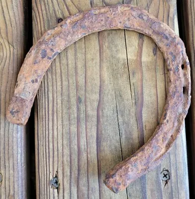 $17.99 • Buy Antique Primitive Old Rusty Horse Shoe Western Farm Decor Barn Vtg Forged Iron