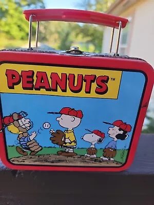 Vintage Peanuts Lunchbox 5. 1/2×5×2. 1/2 • $19.99