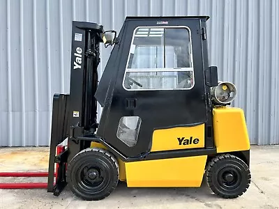 5000lb Yale Glp050 Pneumatic Tire Forklift With Enclosed Cab • $17500