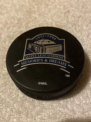 Maple Leaf Gardens NHL Hockey Puck Toronto Maple Leafs • $10