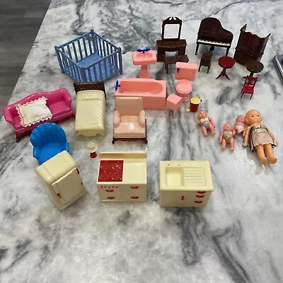 Vintage Lot Of 24 Renwal Plastic Miniature Dollhouse Furniture • $9.99