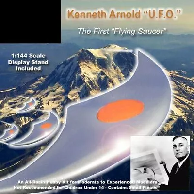 First Flying Saucer Kenneth Arnold UFO 1947 1/144 Scale Model Kit 18SFP47 • £51.64