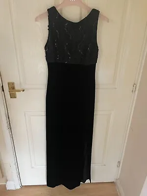 Lovely Women's Black  Velvet Bern Shaw Full Length Evening Dress Size 10 • $18.94