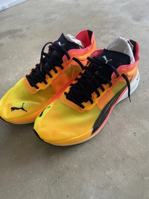 $170 • Buy Puma Deviate Nitro Elite Fireglow Running Shoes