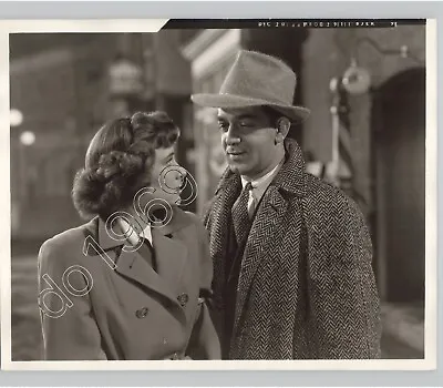 Actors PHYLLIS THAXTER & EDMUND GWENN In BEWITCHED For MGM 1944 Press Photo • $45