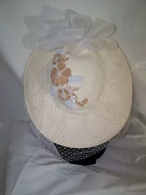 Sonni Vintage Hat Sequins Bow Netting Cream • $30