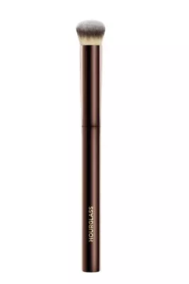 HOURGLASS Vanish Seamless Finish Concealer Brush 100% Authentic $39+ MSRP • $16.98