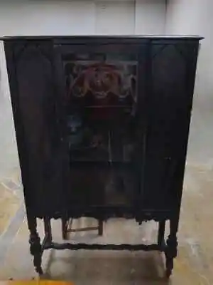 Antique Ebert Furniture Co. Mahogany China Cabinet • $300