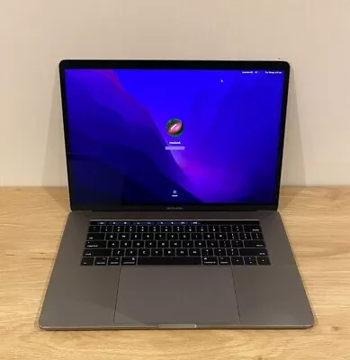 Apple MacBook Pro (15-inch2017) 2.8GHz I7 256GB/16GB RAM + TOUCHBAR (AU STOCK) • $899