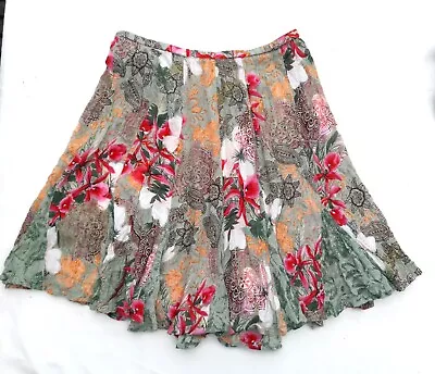 Bila Skirt Size M Ryon Textured Knee Multicolor Floral • $19.99
