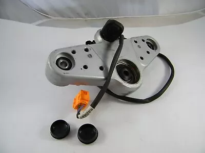 2003 Bmw 1150 Rt Motorcycle Upper Fork Cross Brace With Ignition Switch And Key • $76.30