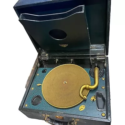 VICTROLA VV2-60 Record Player • $339.99