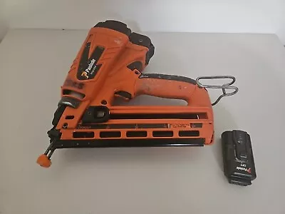 Paslode IM65A F16 Cordless Nail Gun Lithium With One Battery  • £190