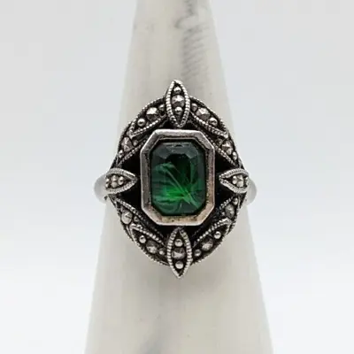 Vintage Signed Avon Silver Tone Green Marble Glass Faux Marcasite Ring Size 6 • $14.99