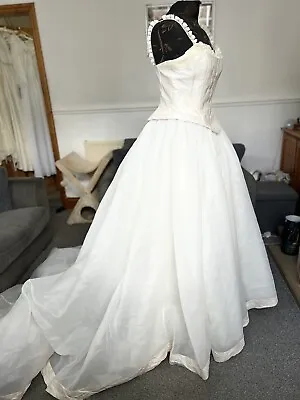 Ian Stuart Ivory 9792 Wedding Dress  Size 12 RRP £2594 Cathedral Train & Gloves • £120