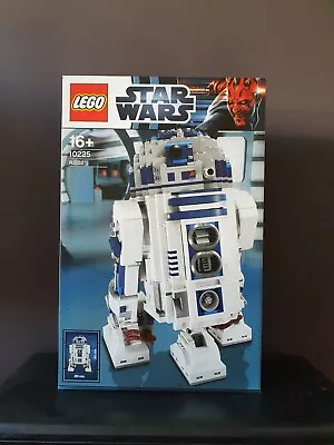 LEGO Star Wars 10225 R2D2 *UCS* New In Box *Discontinued* • $469