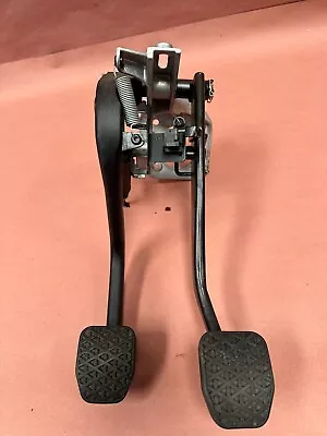 BMW E85 Z4 E83 X3 E46 330I Brake Clutch Pedals Manual Transmission OEM 63K Miles • $80