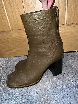 🌸 MANGO Khaki Block Heel Boots Size UK 8 🌸 • £5