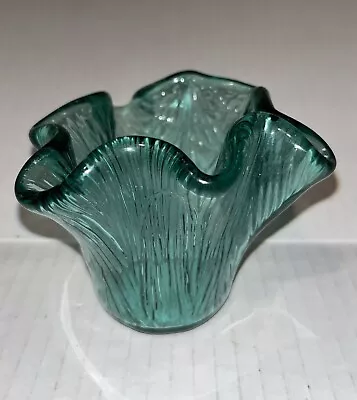 MCM Norway Hadeland Furu Teal Green Glass Handkerchief Vase 3” Freeform EUC • $12