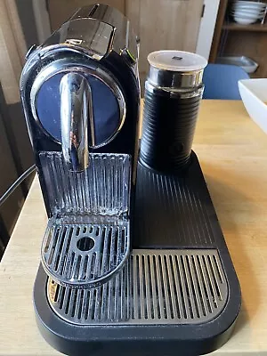 Nespresso Coffee Machine With Milk Frother • £16