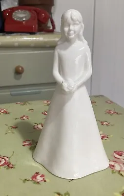 Moments By Coalport ~The Bridesmaid  White Fine English Bone China Figurine 2003 • £24.99