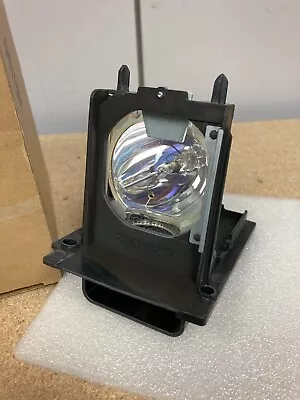 Lamp & Housing For The Mitsubishi WD-82840 TV - [ 915B455011 ]  OEM • $62