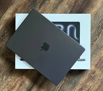 Macbook Pro M3 MAX  36GB  1TB  Black Lightly Used! Warr To 10/24 • $2640