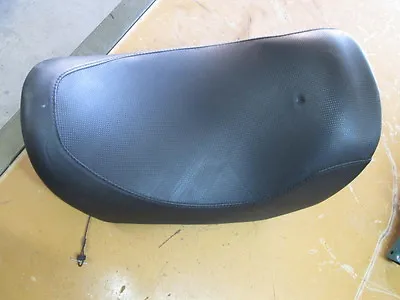 Harley Davidson OEM V Rod 180 VRSCA VRSCB VRSCSE Front Seat 20508 RDW-92/61-0067 • $62.99