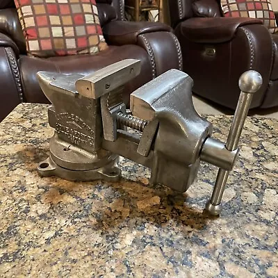 VINTAGE LITTCO LITTLESTOWN No.140 SWIVEL ANVIL VISE W/MOVABLE PIPE GRIPS4”JAW • $100