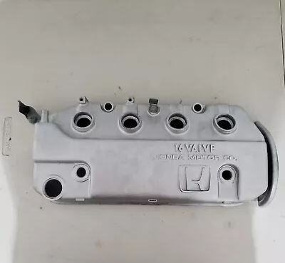 Civic D16Z6 16 Valve Cover 92 93 94 95 OEM Honda Motor Co.  • $52.25